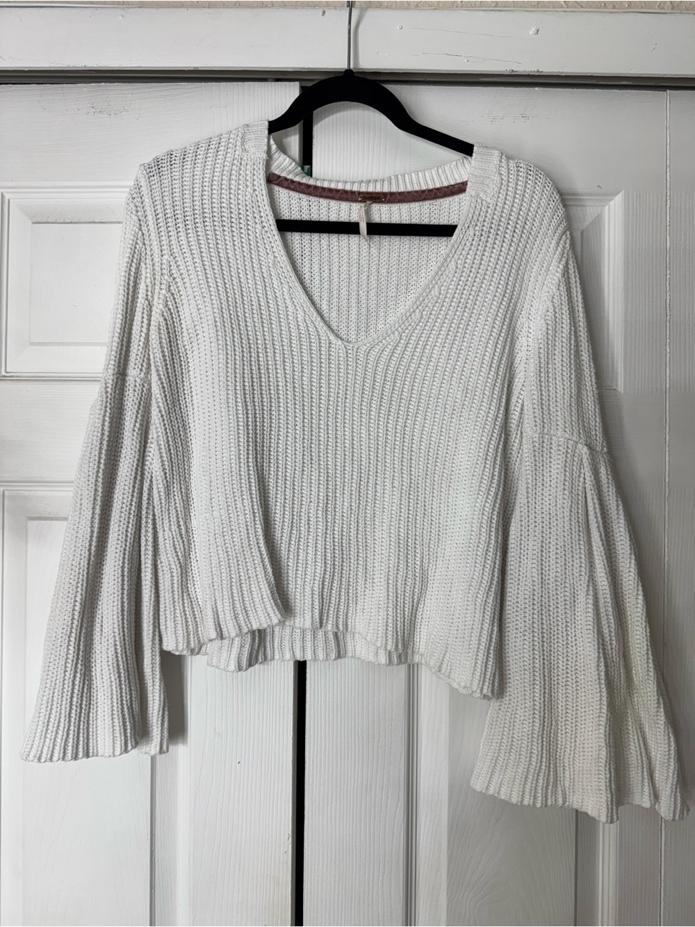 Free People White Ribbed V-Neck Bell Sleeve Sweater